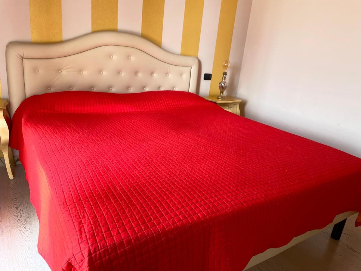 Residence Alexandra Stay 西尔米奥奈 外观 照片