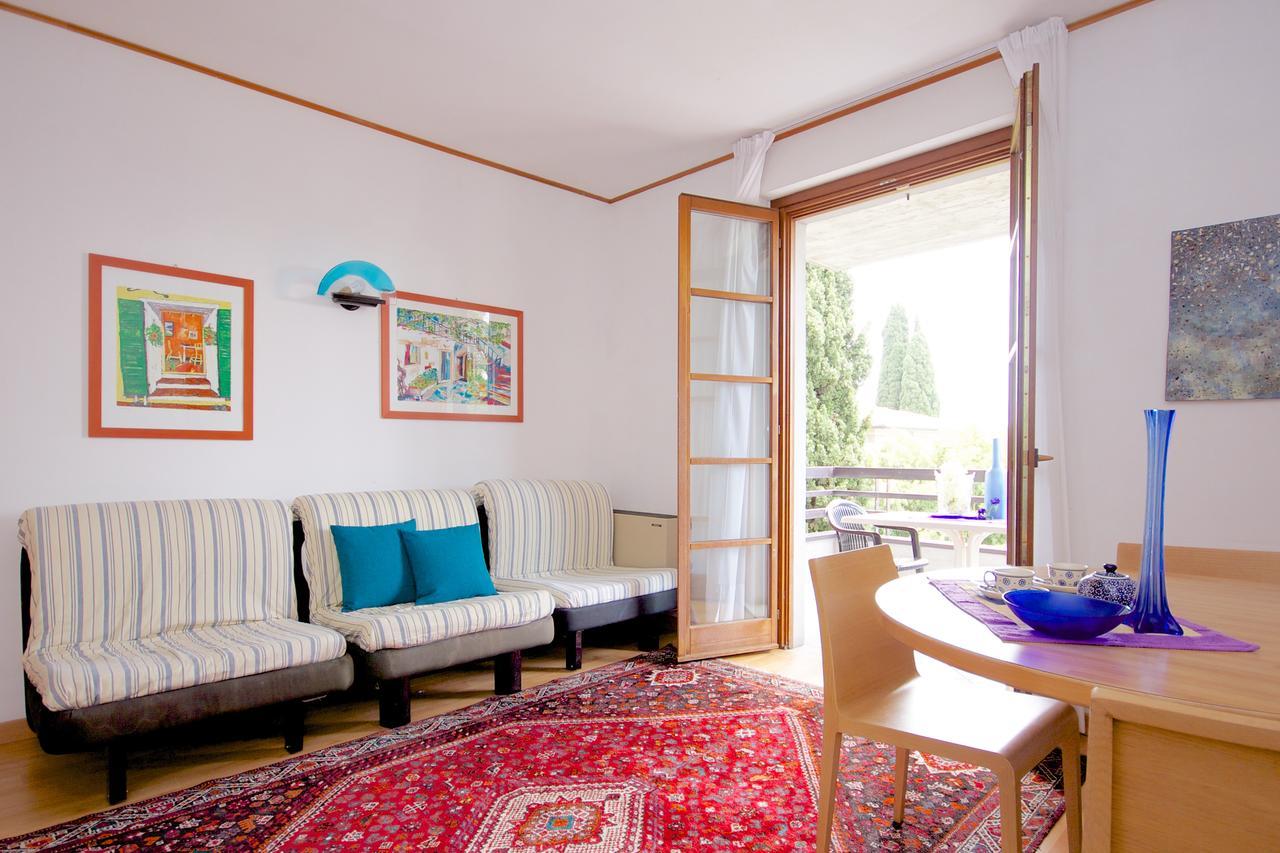 Residence Alexandra Stay 西尔米奥奈 外观 照片